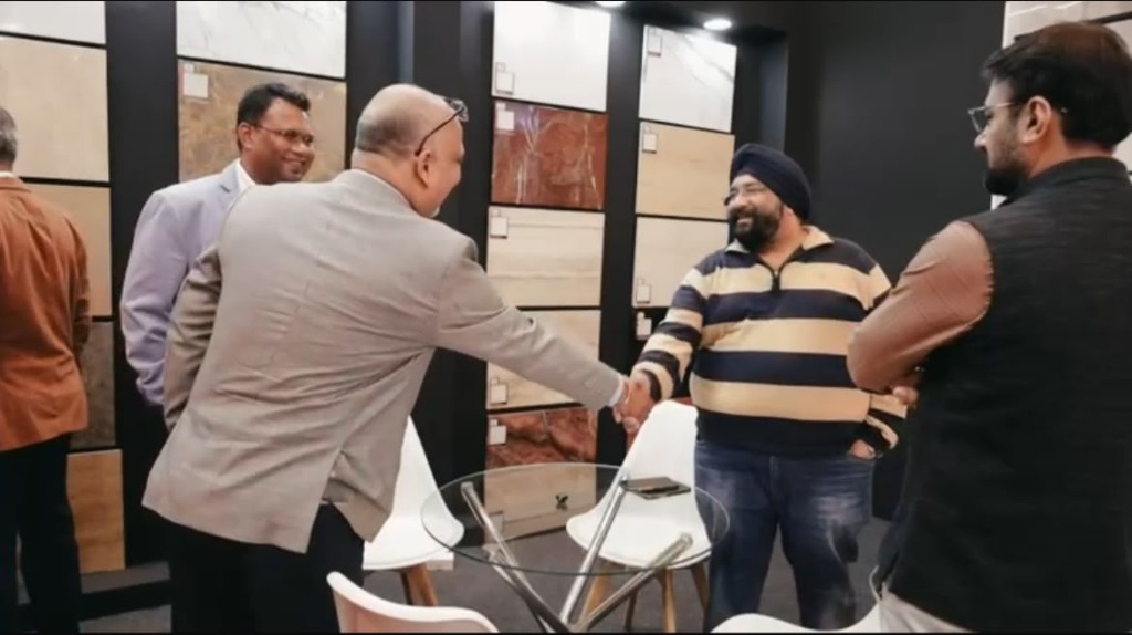 Sarna Stonex Handshake